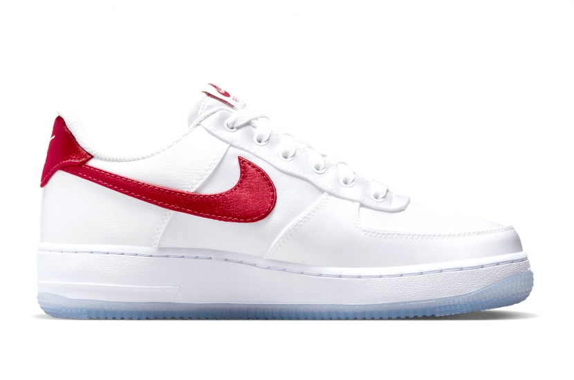 AIR FORCE 1 LOW ’07 SATIN WHITE VARSITY RED [DX6541-100]