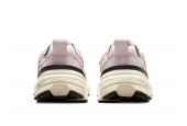NIKE V2K RUN PLATINUM VIOLET [FN6703-001]