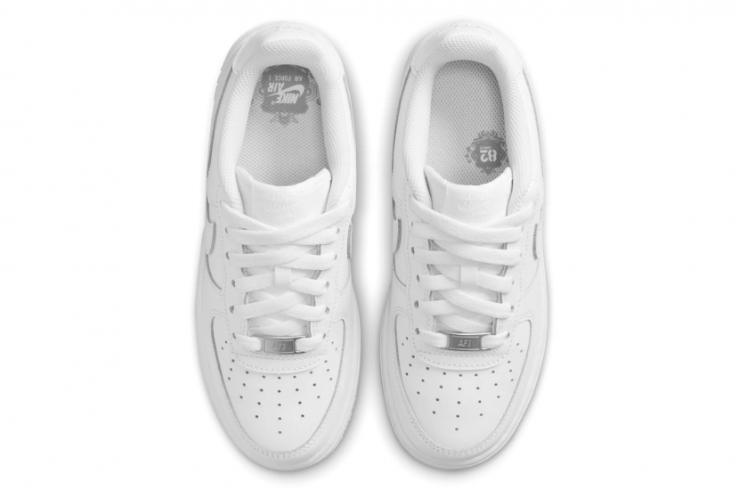 AIR FORCE 1 LOW LE TRIPLE WHITE (GS) [FV5951-111]