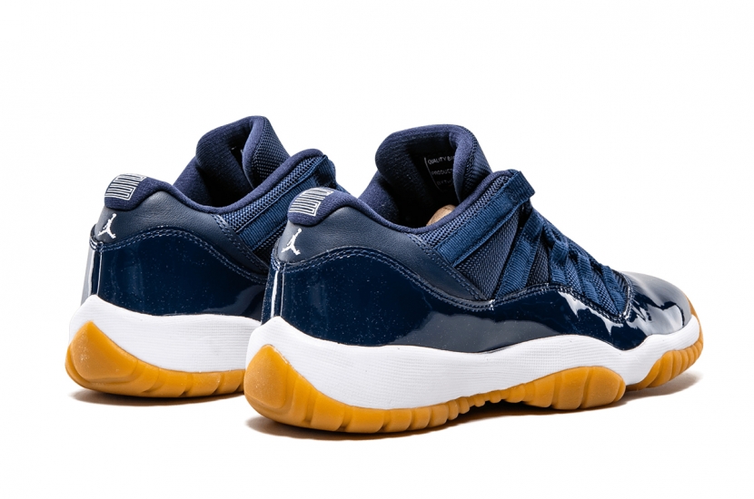 AIR JORDAN 11 LOW NAVY GUM [528896-405]