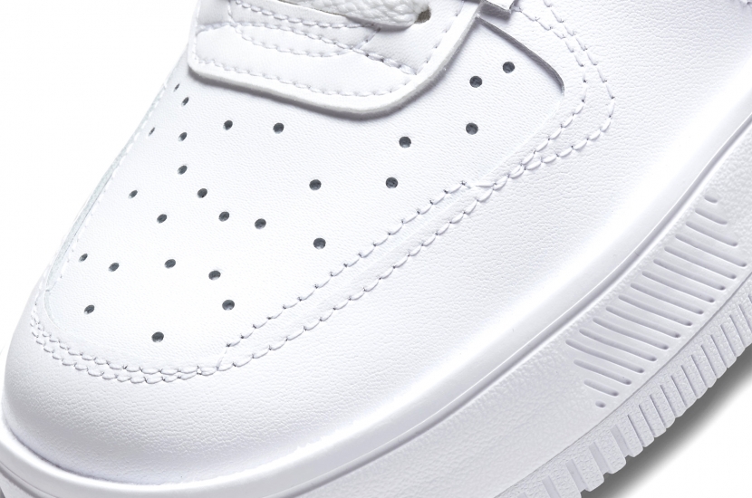 AIR FORCE 1 LOW FONTANA TRIPLE WHITE [DH1290-100]