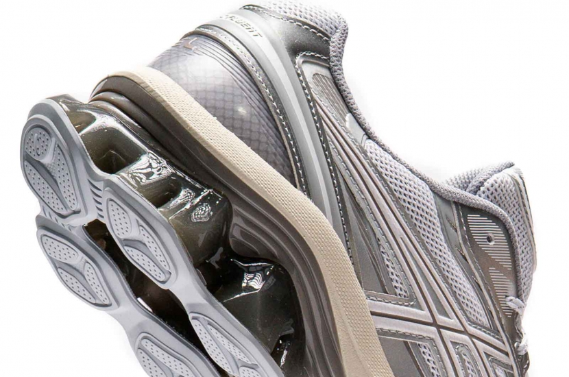 ASICS GEL KINETIC FLUENT WHITE [1203A591-101]