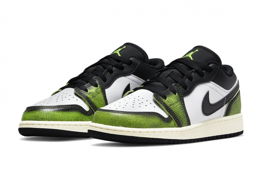 AIR JORDAN 1 LOW WHITE BLACK GREEN GS [DO8244-003]