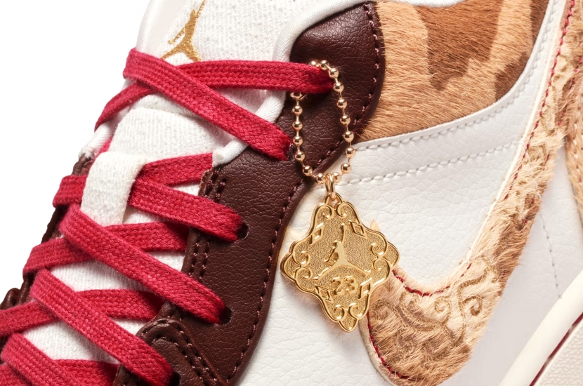 AIR JORDAN 1 LOW SE YEAR OF THE HORSE [IQ5321-121]