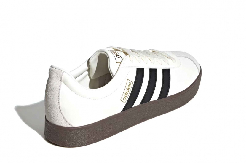 VL COURT CLASSIC CREAM WHITE CORE BLACK GUM [JI0497]