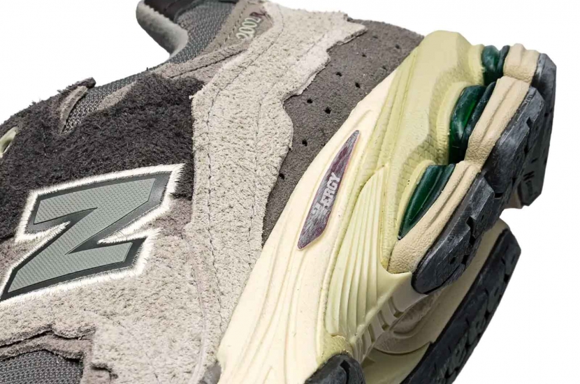 NEW BALANCE 2002R PROTECTION PACK RAIN CLOUD [M2002RDA]