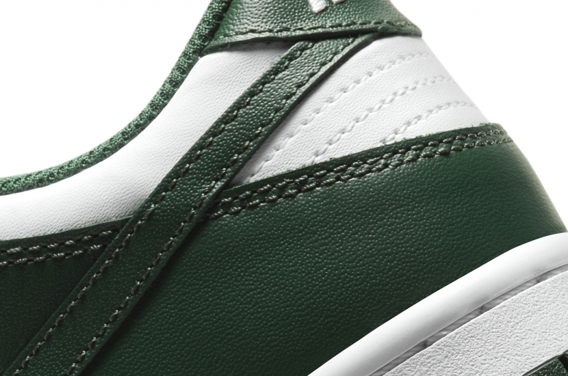 DUNK LOW MICHIGAN STATE [CW1590-102]