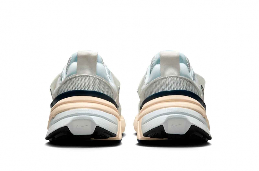 V2K RUN PLATINUM TINT W [FD0736-004]