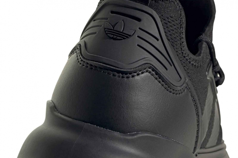 ZX 2K BOOST CORE BLACK [FV9993]