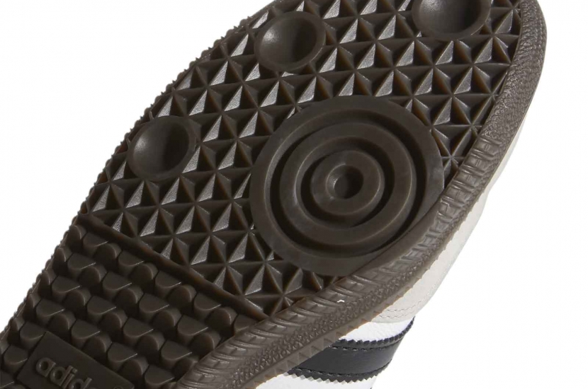 SAMBA ADV CLOUD WHITE CORE BLACK [GZ8477]