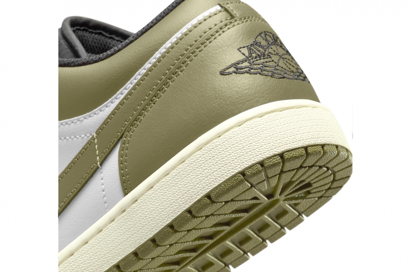 AIR JORDAN 1 LOW MEDIUM OLIVE [553558-092] | [553560-092]