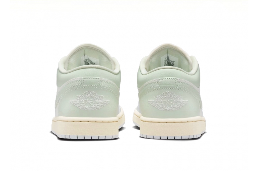 AIR JORDAN 1 LOW SAIL JADE AURA [DC0774-108]
