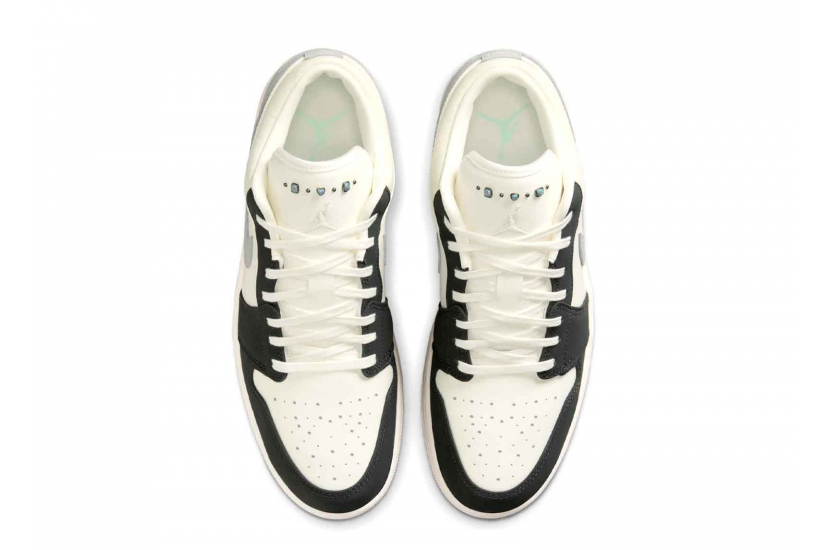 AIR JORDAN 1 LOW SAIL LIGHT SMOKE GREY [IO2242-101]