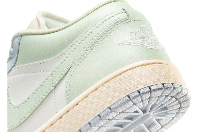 AIR JORDAN 1 LOW SAIL JADE AURA [DC0774-108]