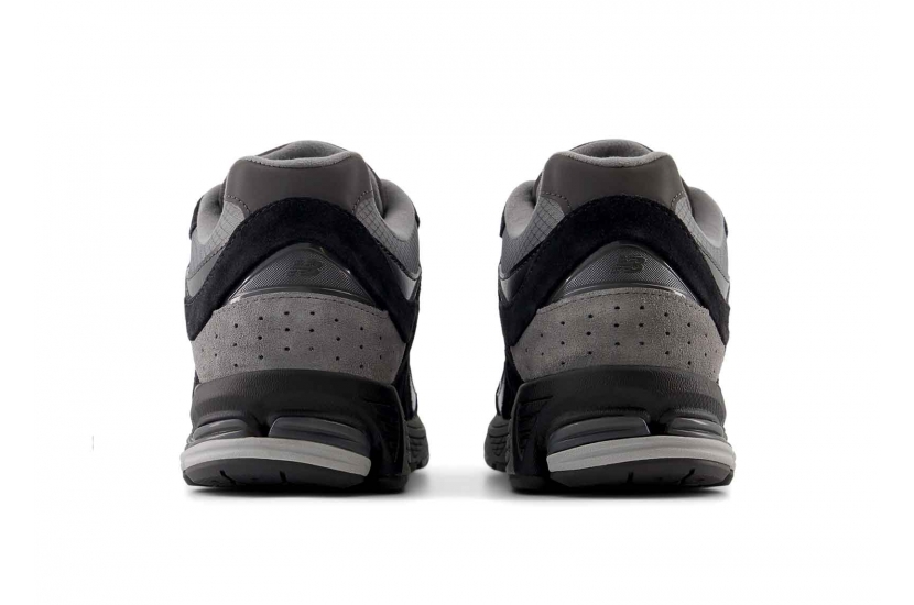 NEW BALANCE 2002R RIPSTOP BLACK [U2002RTG]