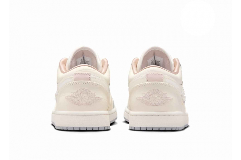 AIR JORDAN 1 LOW SAIL SOFT PEARL [IH7323-100]