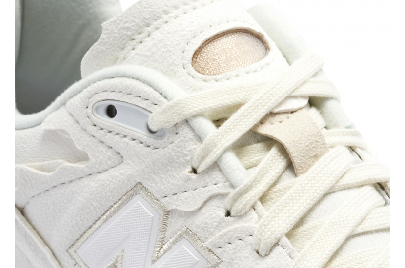 NEW BALANCE 2002R PROTECTION PACK SEA SALT [M2002RDC]