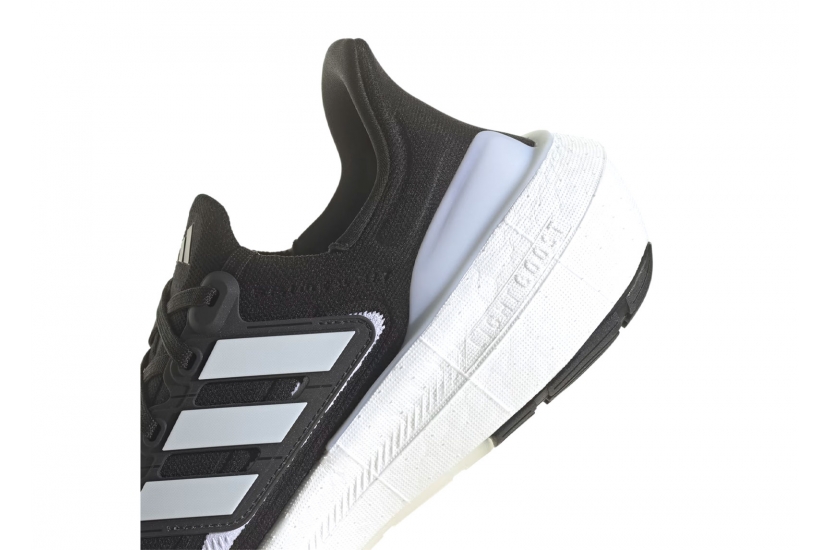 ULTRA BOOST LIGHT CORE BLACK CLOUD WHITE [HQ6340] 